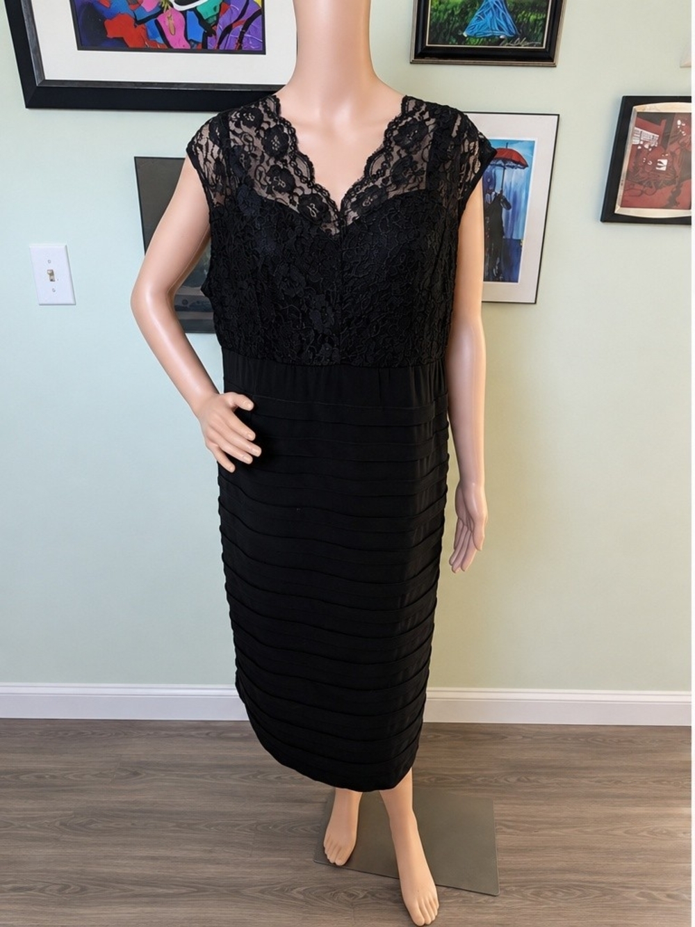 Dress Barn Black Lace V-Neck Tiered Midi Dress